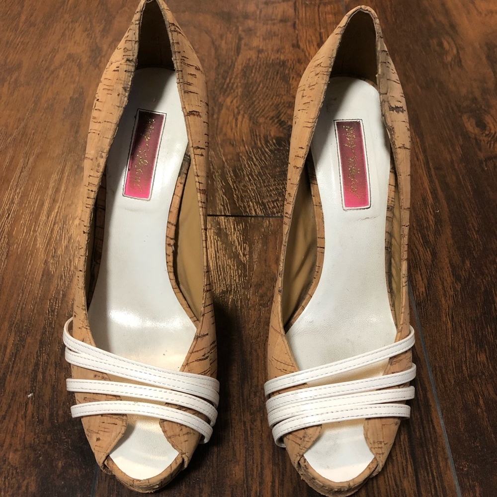 Betsy Johnson cork and white heels